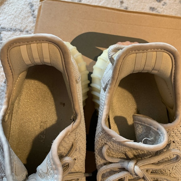 Yeezy Boost 350 v2 Seasame Gray - Picture 6 of 7